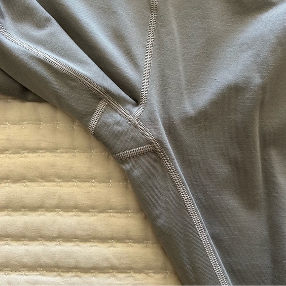 Allbirds Women’s Natural Breathable Lightweight Leggings in Gust, Size X-Small - Picture 5 of 11